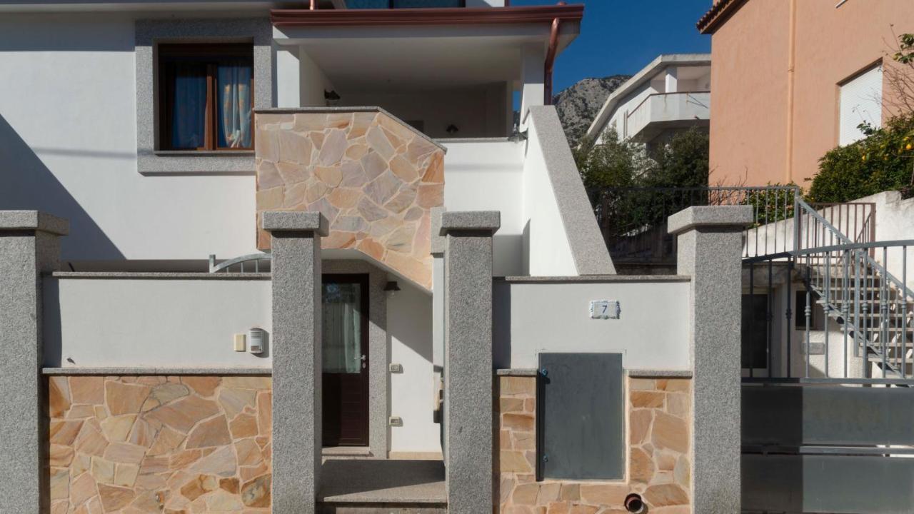 Casa Dei Lecci - Cala Gonone Apartment Exterior photo